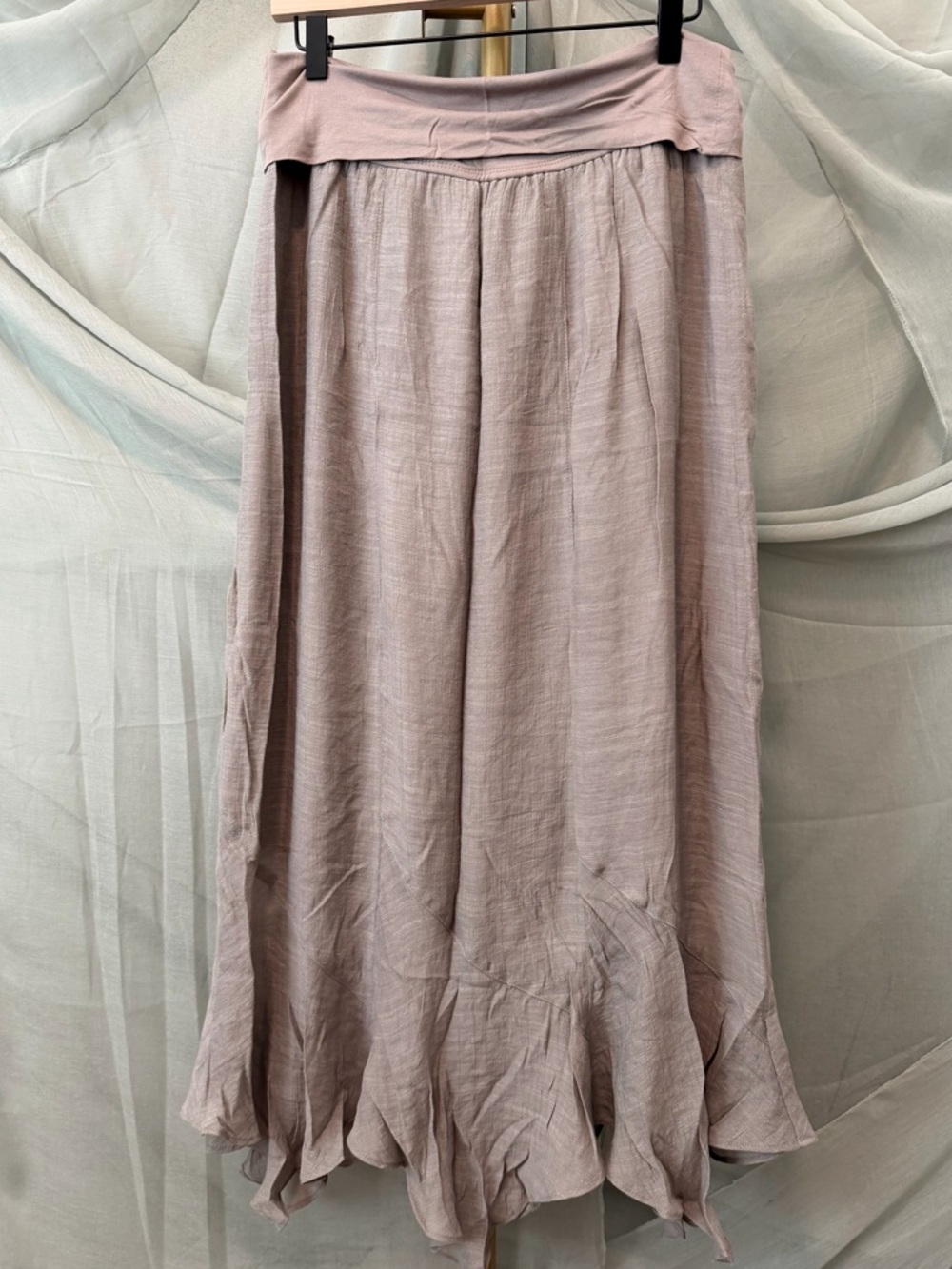 Elegant Tan Women's Skirt